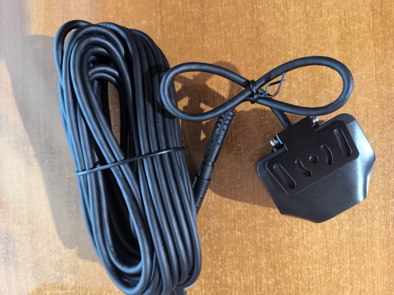 Camera auto tripla Azdome 550